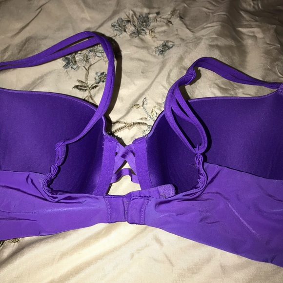 Victoria’s Secret Bra 34D - Picture 2 of 3